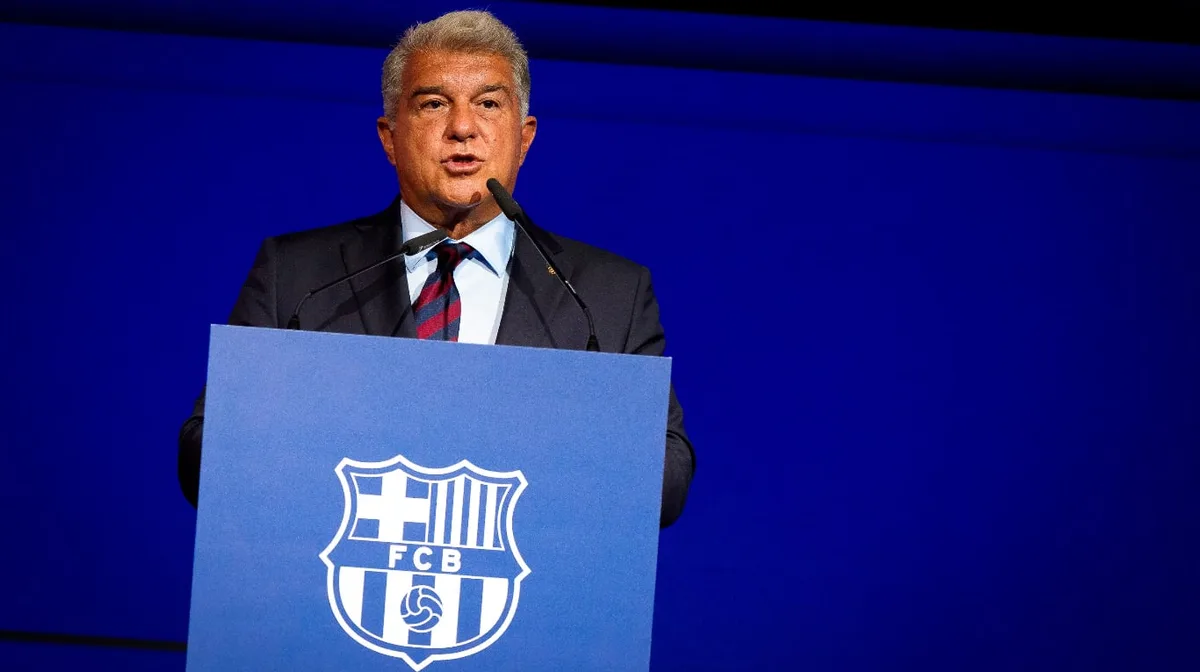 Laporta le mandó un mensaje de Atlético de Madrid por Julián Álvarez: “Nos gustaría que la oferta fuera aceptada”