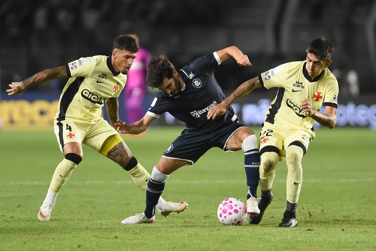 Análise: Remo resiste contra o Vasco, mas falta de vitórias pesa na permanência
