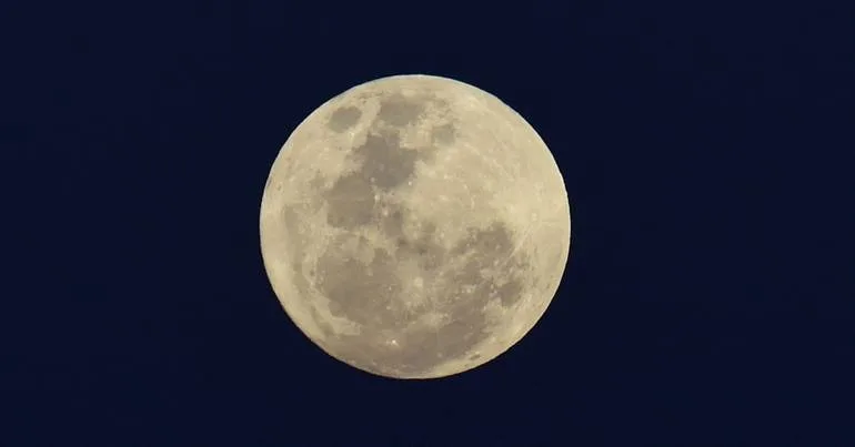 Trump promete humanos na Lua até fim do mandato