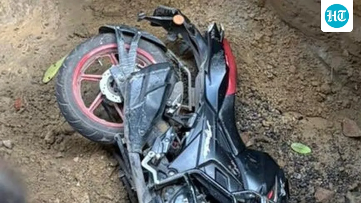 19-year-old killed, friend injured after truck hits motorcycle on Delhi's Indraprastha flyover
