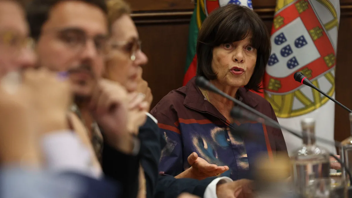 DI da Lusa avisa que ter “elemento político” desvirtua “lógica dos critérios editoriais”
