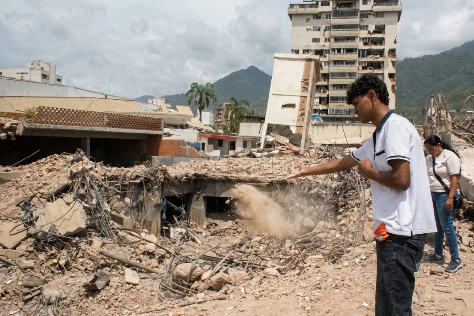Gobierno utilizará escombros dejados por los sismos en reconstrucción de La Guaira