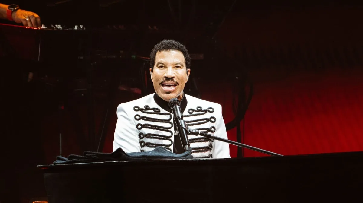 Lionel Richie fue hospitalizado nuevamente y tuvo que suspender su gira: cuál es el procedimiento al que se sometió