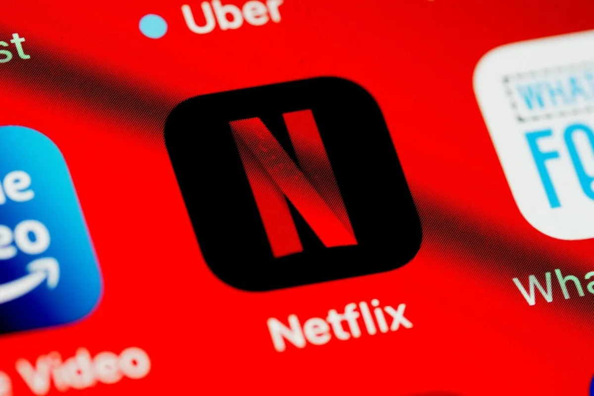 Android Auto : cette nouvelle application permet enfin de regarder Netflix dans votre voiture