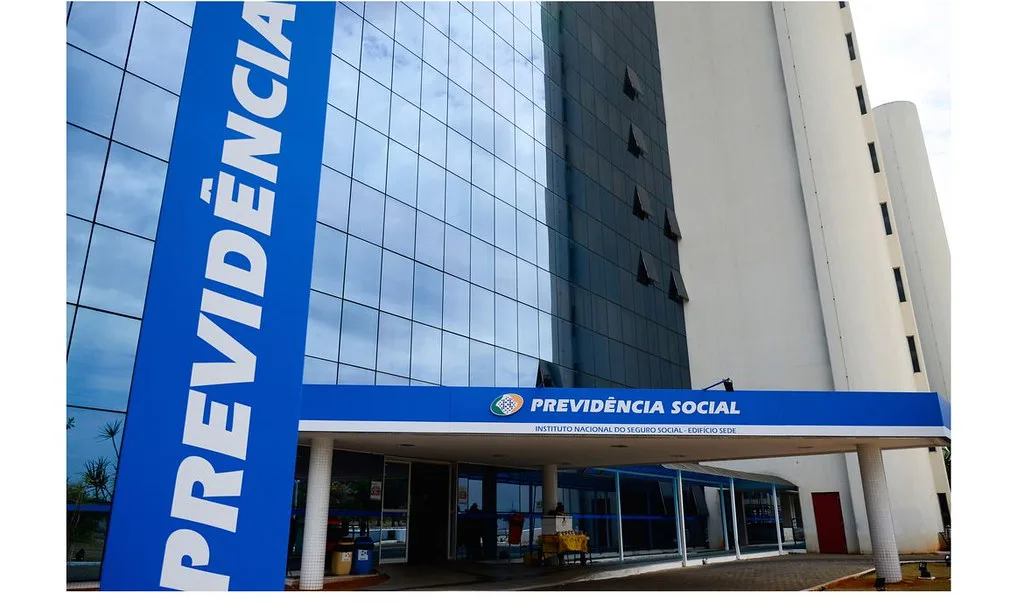 INSS encerra programa que permitia adiantamento do benefício de aposentados