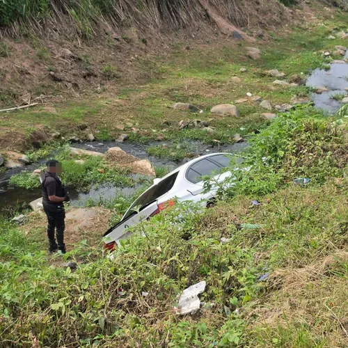 Phoenix teacher’s BMW recovered after hijackers crash into embankment near Inanda
