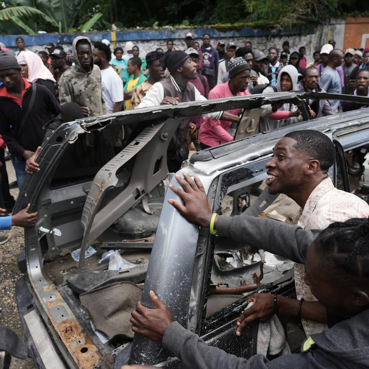Überfall in Kenscoff - Zahlreiche Tote bei Überfall von bewaffneter Bande auf Stadt in Haiti