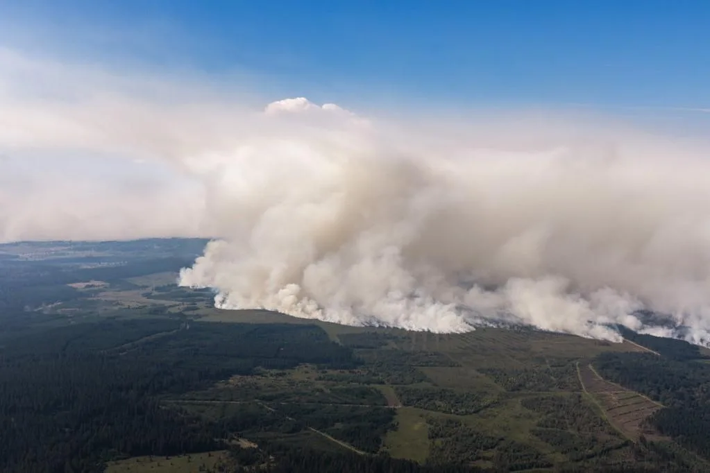 Incendie géant en Belgique, piratage du fisc, retraites, Kiev sous les frappes russes... Cinq infos à retenir du week-end
