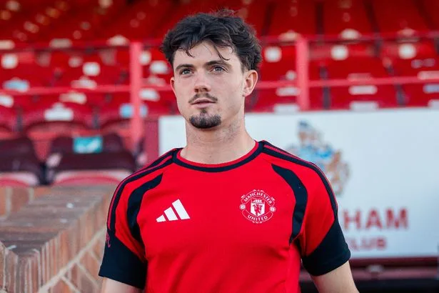 Man Utd set to sanction double transfer as talks held over moves with clever clauses