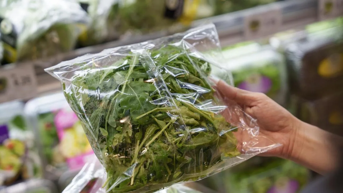 ¿Las ensaladas de bolsa son igual de saludables que las normales?