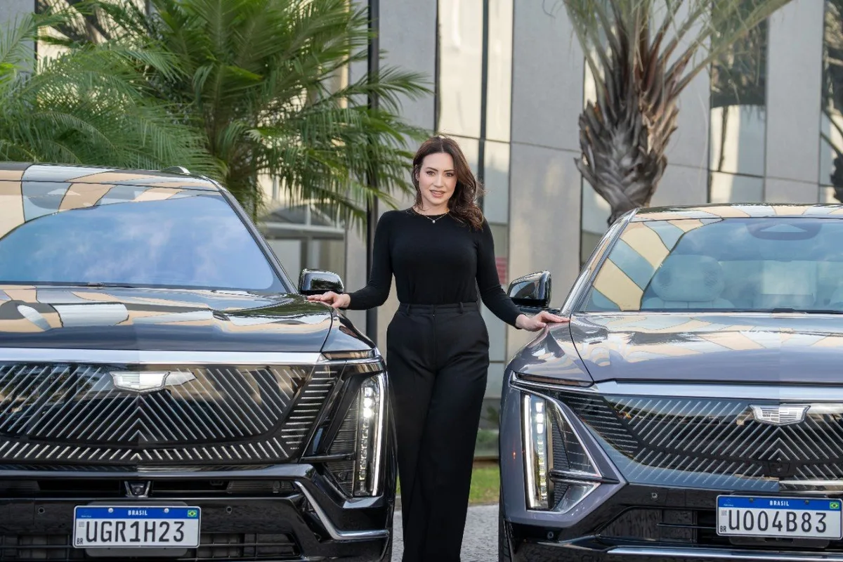 Quem é a executiva à frente da estreia da Cadillac no Brasil