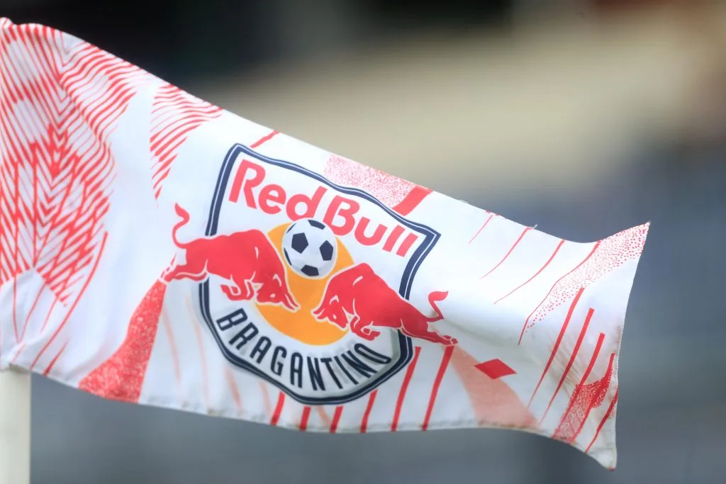 Red Bull Bragantino acerta contratação de volante do Atlético-MG