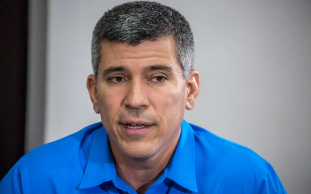 David Uzcátegui propone eliminar el Sistema Patria y transferir sueldos y pensiones directamente a la banca nacional