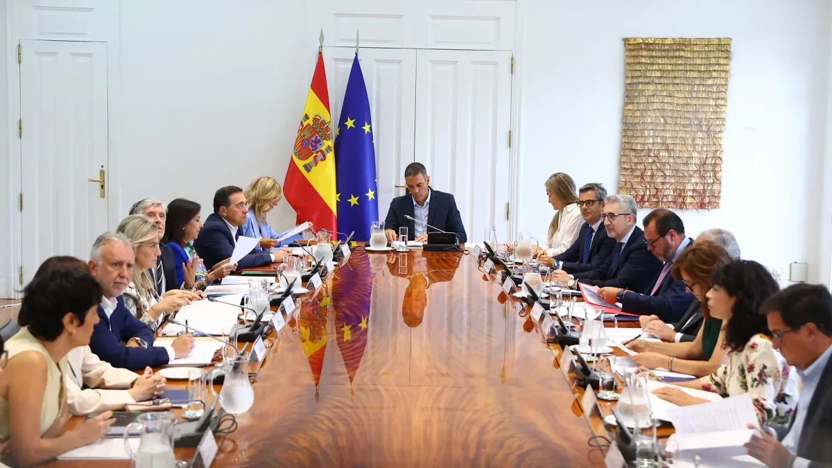 Crisis migratoria en Ceuta, en directo | El Gobierno se reúne para declarar la situación de interés para la seguridad nacional
