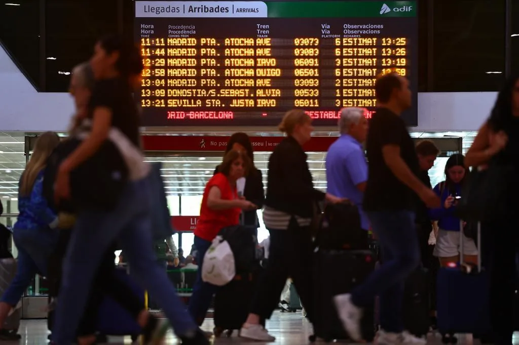 Así ha pasado la alta velocidad del "mejor momento de la historia del tren" a ser la sospechosa habitual de todos los retrasos