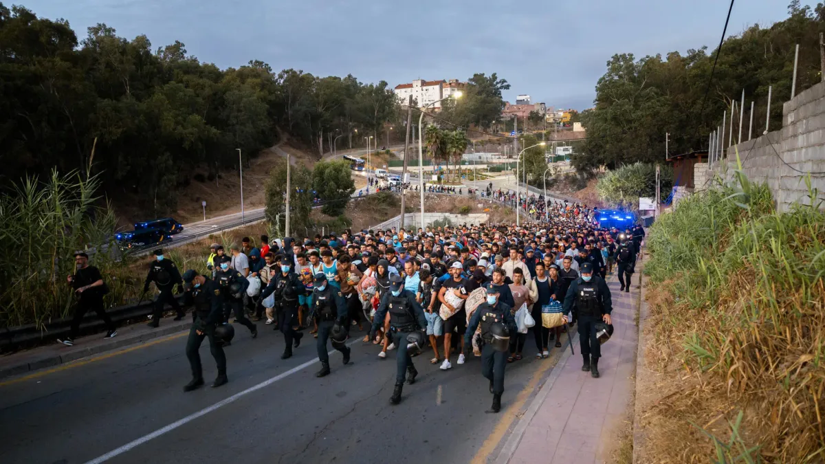 La crisis en Ceuta llega hoy al Parlamento Europeo con un debate marcado por la tensión nacional y el reclamo de ayuda a la UE