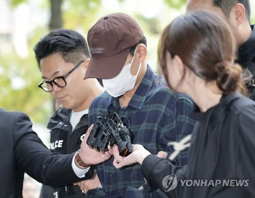 '장모 살해·아내 납치' 20대 구속심사…"왜 죽였나" 묻자 침묵