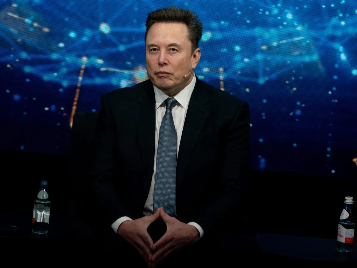 Elon Musk renews his battle with Delta after it snubbed Starlink for Jeff Bezos' Amazon Leo