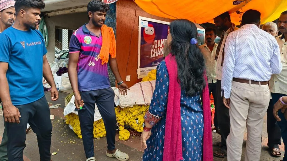 MCC evicts street vendors in Hampankatta