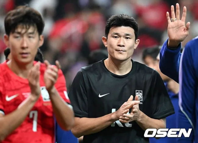 '96라인 은퇴설' 김민재, 뮌헨서 다시 뛴다...조끼 입고 훈련 복귀 완료→설영우와 '코리안 더비' 출격 대기