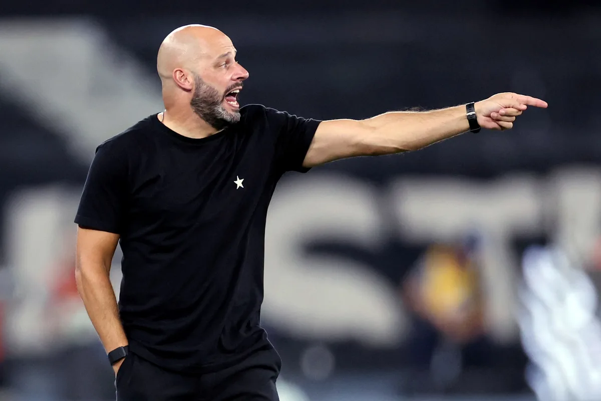 Botafogo anuncia demissão do técnico português Franclim Carvalho