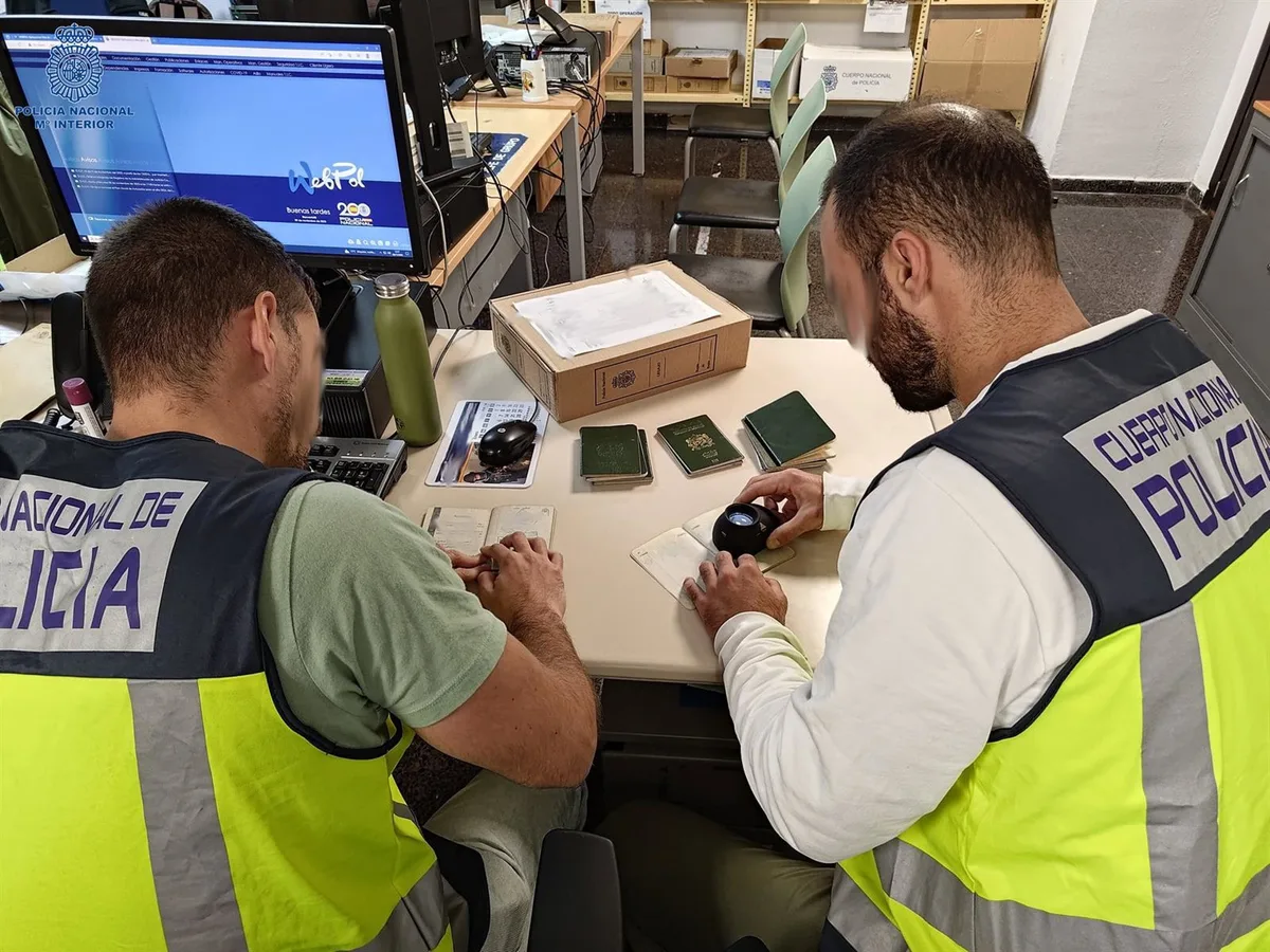 La Policía detiene a 45 personas en Ceuta por uso fraudulento de documentación para viajar a la península