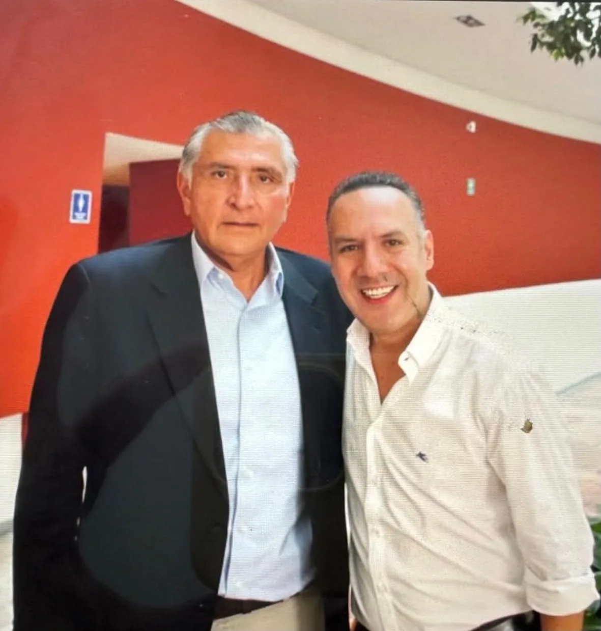Canek Vázquez bajo escrutinio: Señalamientos de corrupción y litigios rodean al delegado del Infonavit en Hidalgo