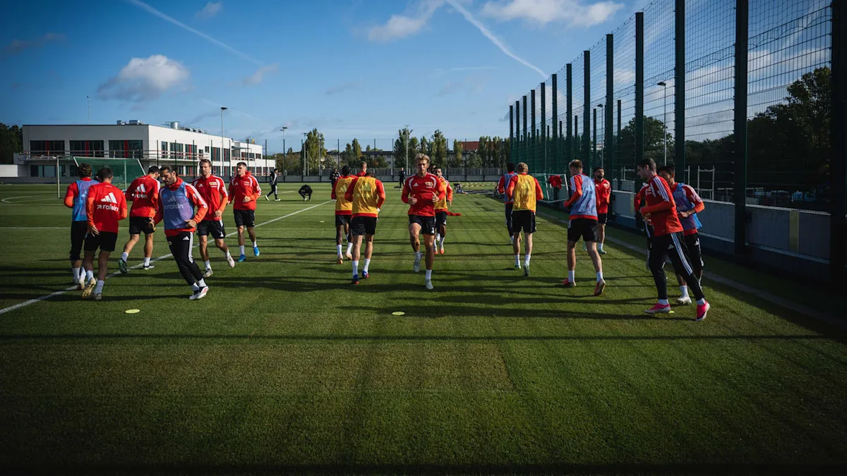 Einmalig in der Bundesliga - Hier trainiert Union Berlin auf (s)einem Parkhaus