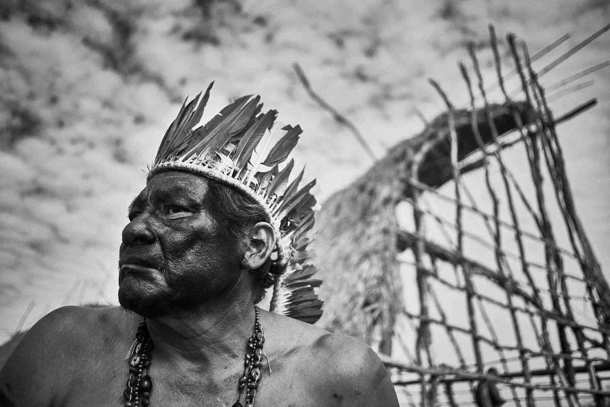 Música e fotos levam realidade guarani-kaiowá ao Municipal do Rio