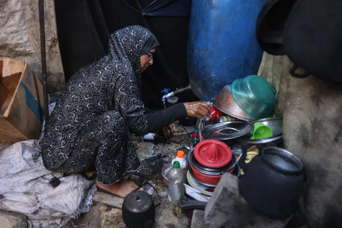La lucha por alimentarse persiste un año después del alto el fuego en Gaza