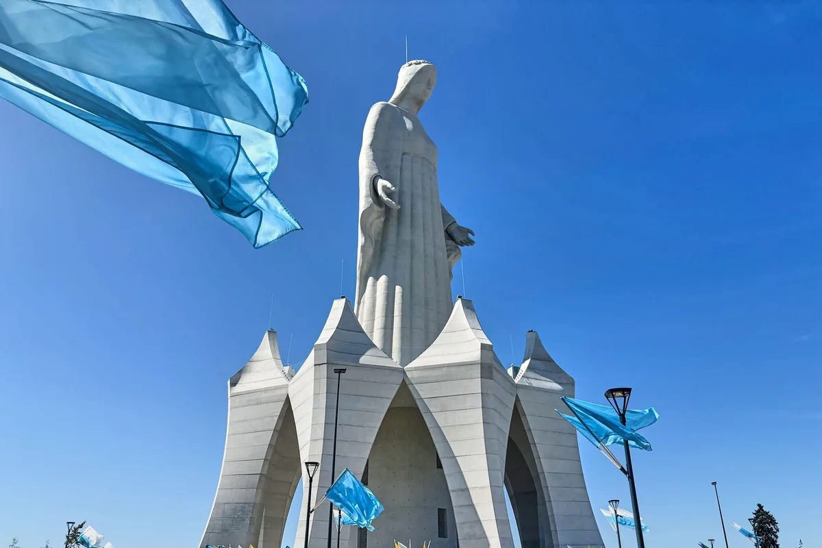 « À quoi sert une statue de 55 mètres pour les gens ? » : en Pologne, une statue mariale qui ne fait pas l’unanimité