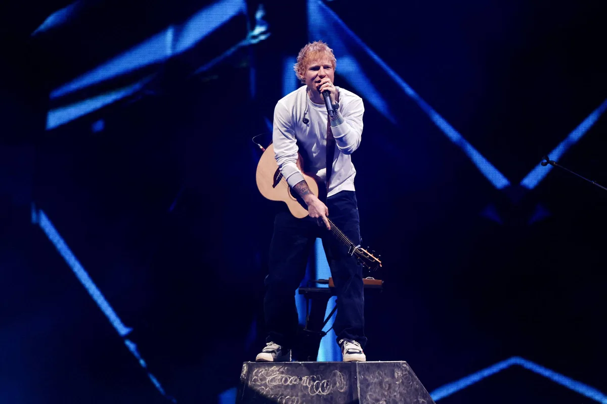 Após polêmicas, Ed Sheeran diz que o que acontece em Gaza é 'catastrófico'