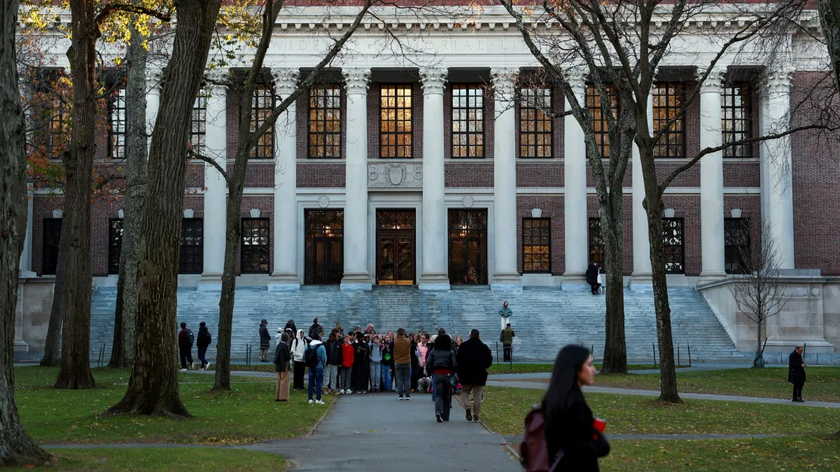 Schreibkurse und KI: Harvard schadet seinen Studenten