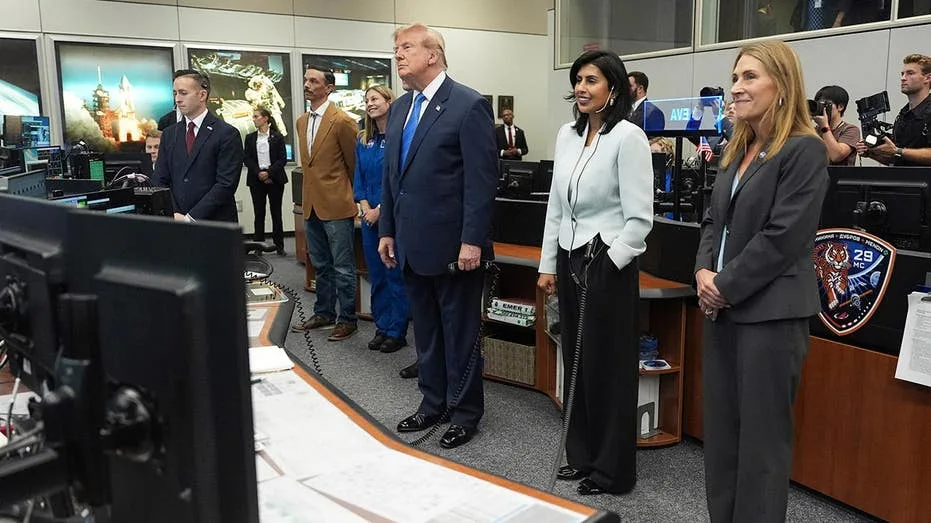 Trump calls ISS crew from Houston to praise space pioneers and offer 'Oval Office time'