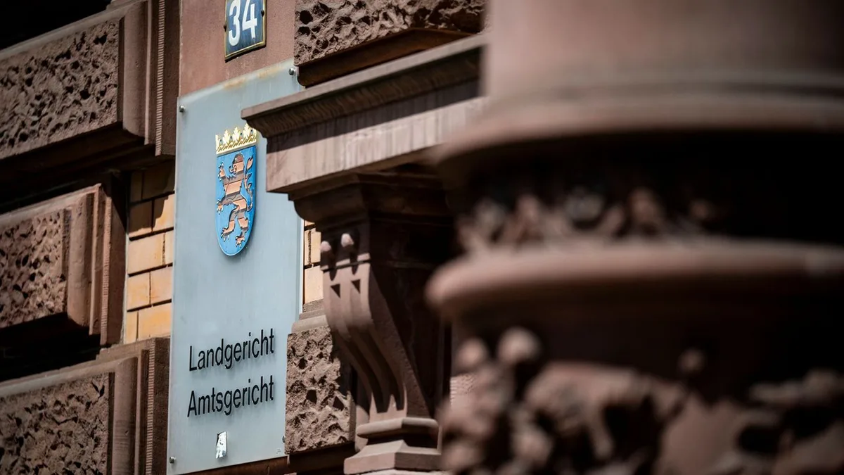 Arzt angeklagt: Anästhesist nach Tod von Mädchen erneut vor Gericht