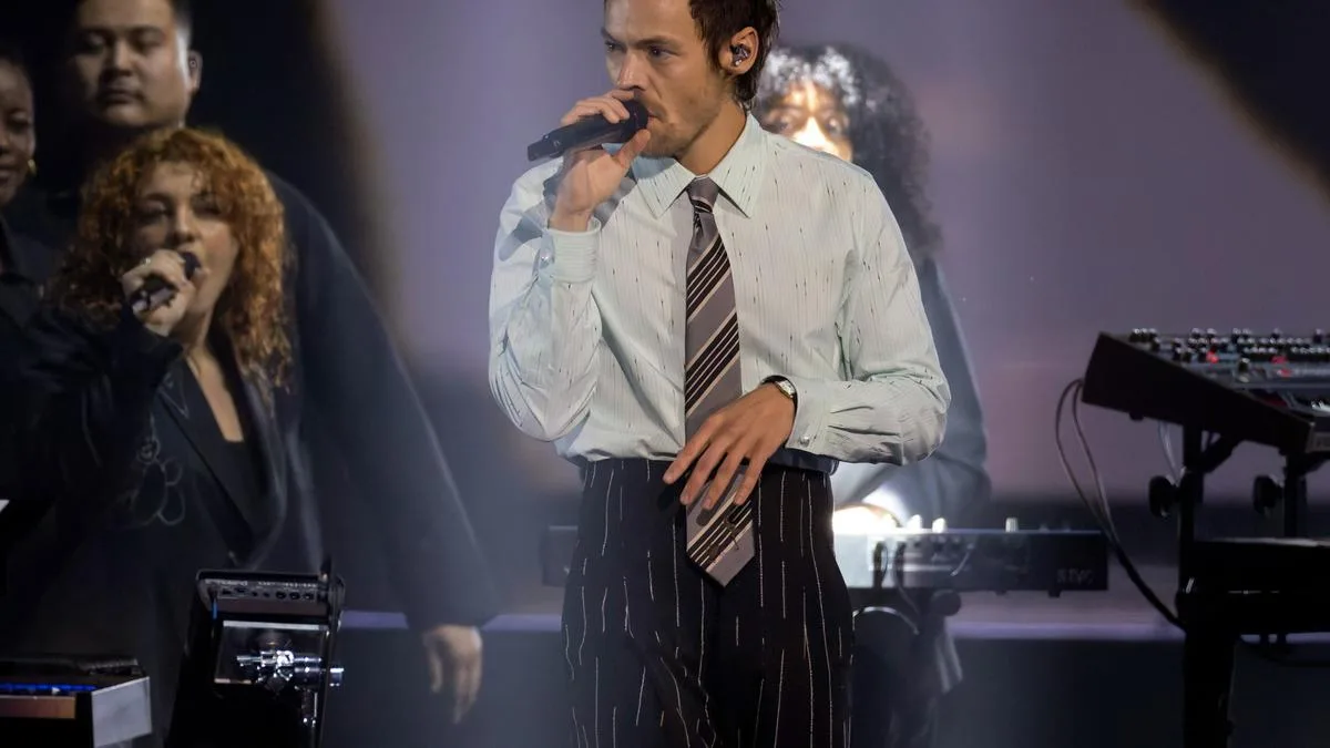 Harry Styles reveals shower ritual helping him wash away ‘godlike’ stage status