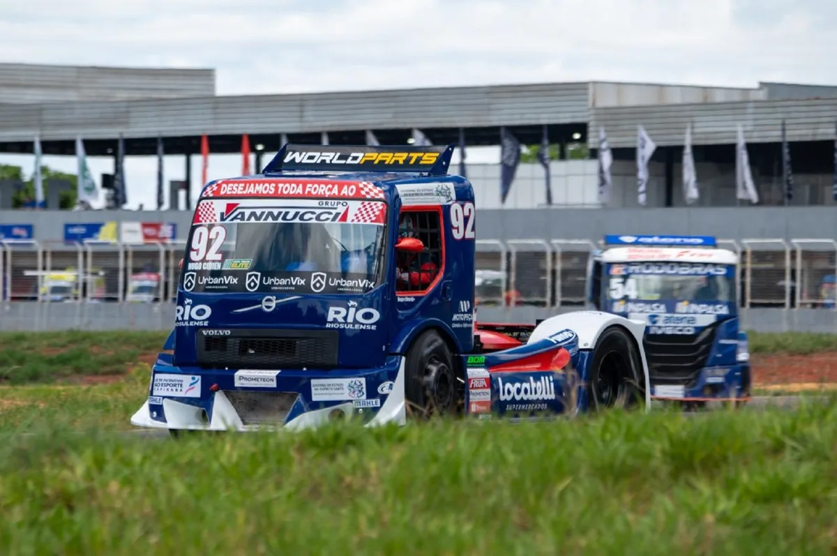 Capixaba Hugo Cibien assina maior corrida de recuperação da Copa Truck em MG