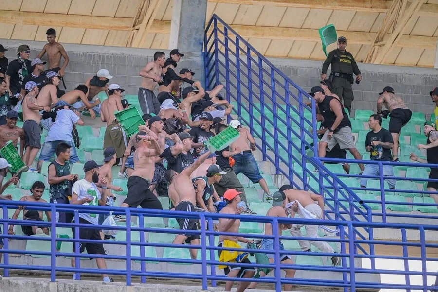 Atlético Nacional y Jaguares fueron sancionados por los disturbios durante el partido en Montería entre barras del equipo verdolaga