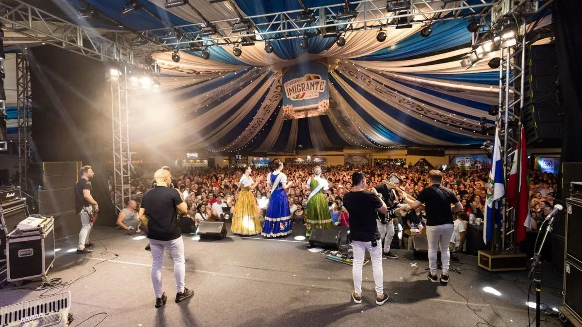 Festa tradicional da cultura alemã e italiana é mantida em novo formato apesar da previsão de El Niño em SC: ‘Não vamos cancelar’