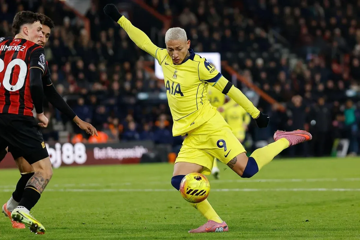 Volta para o Brasil? Técnico revela que Richarlison pediu para deixar o Tottenham