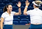 Stefani elogia rivais e comemora vitória em sets diretos em Pequim