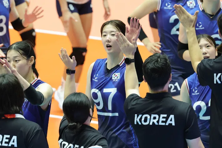 '강소휘 14점' 女 배구, AG 첫 경기 홍콩전 3-0 완승