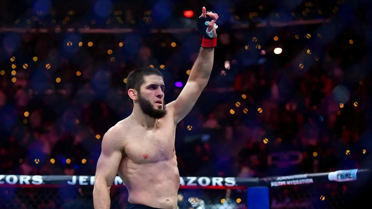 El entrenador de Makhachev aleja el posible combate contra Ilia Topuria: “Su derrota ha cambiado el rumbo de esa pelea”