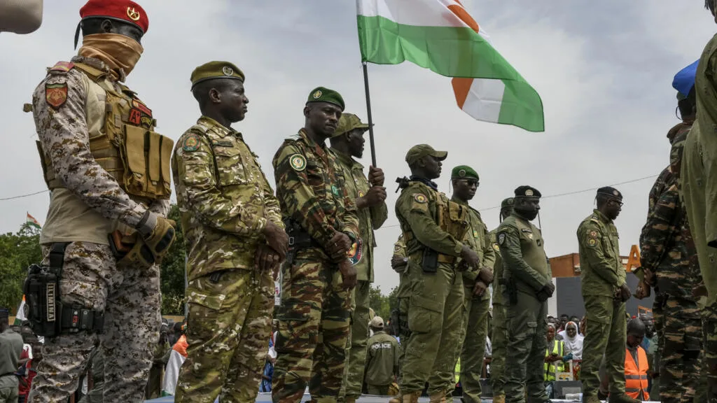 Niger: après la mutinerie, les arrestations de militaires et de complices présumés se poursuivent