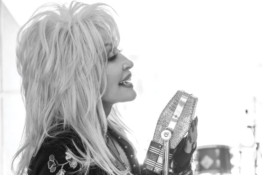Dolly Parton Streams Surge on Spotify With 2,320% Increase in the United States