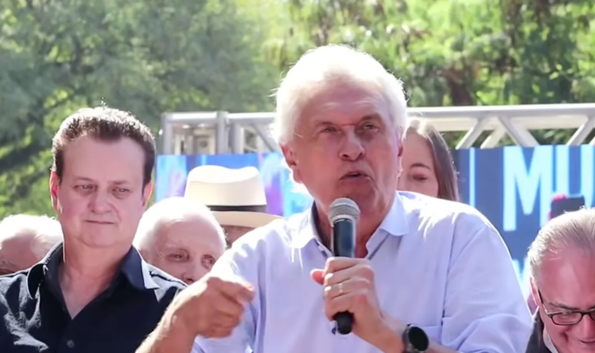 Caiado chama Lula e Flávio de “fujões” após ausência em debate