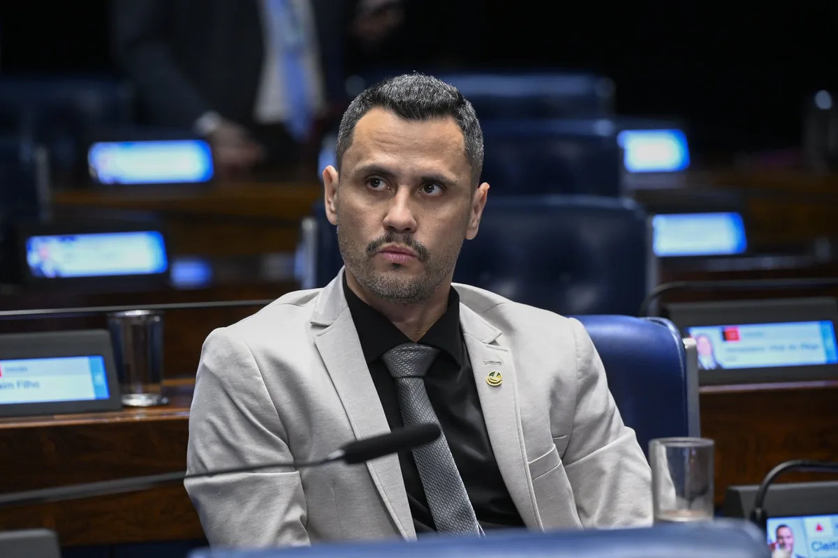 Pesquisa Quaest mede corrida ao governo de Minas após confirmação de Cleitinho