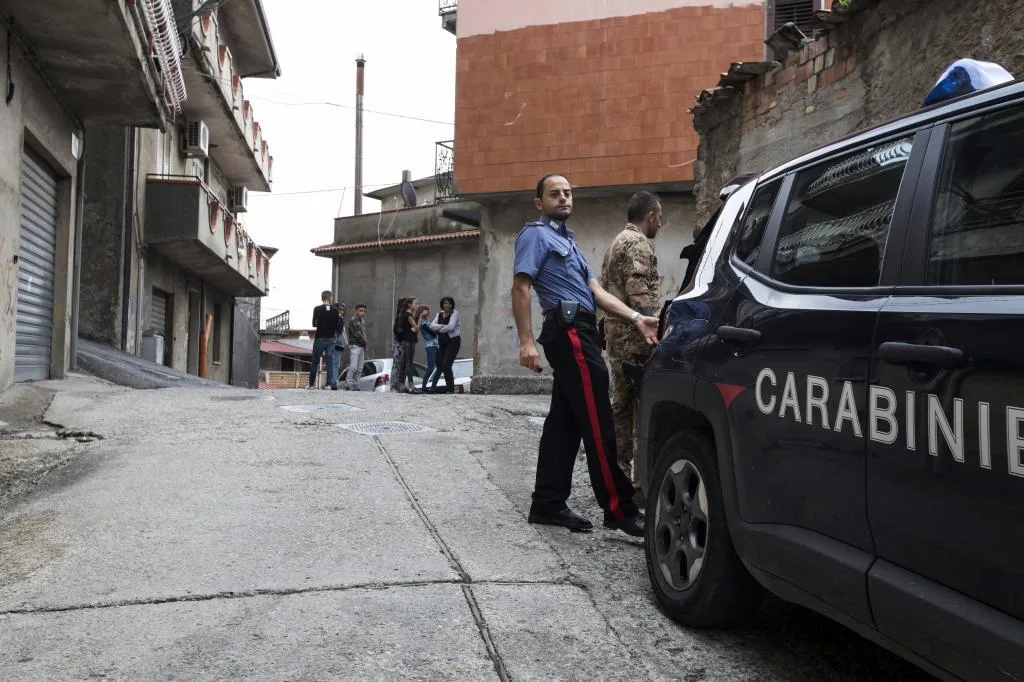 La Policía descubre un fraude después de que un hombre presumiera en televisión de ser "tan rico" que podía gastar 30.000 euros en un día