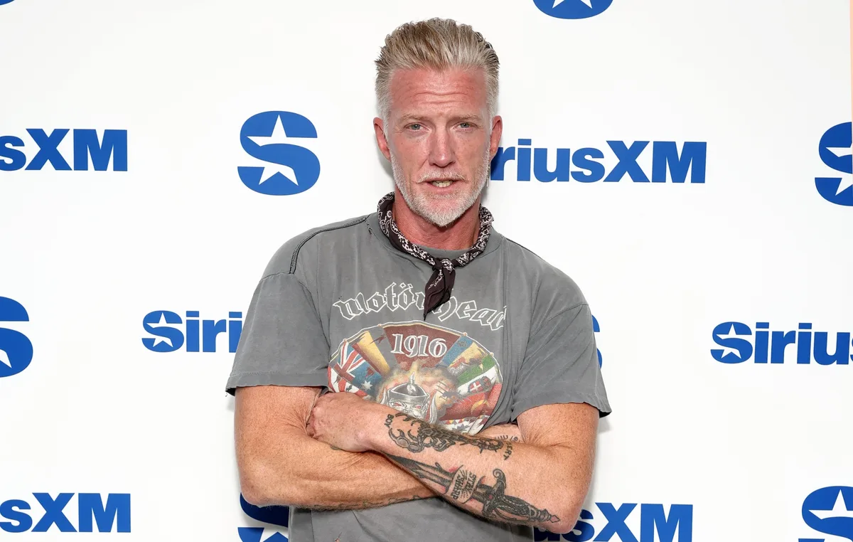 Queens Of The Stone Age’s Josh Homme expands on “corporate assholes” setting rules at gigs: “It’s about controlling fun”