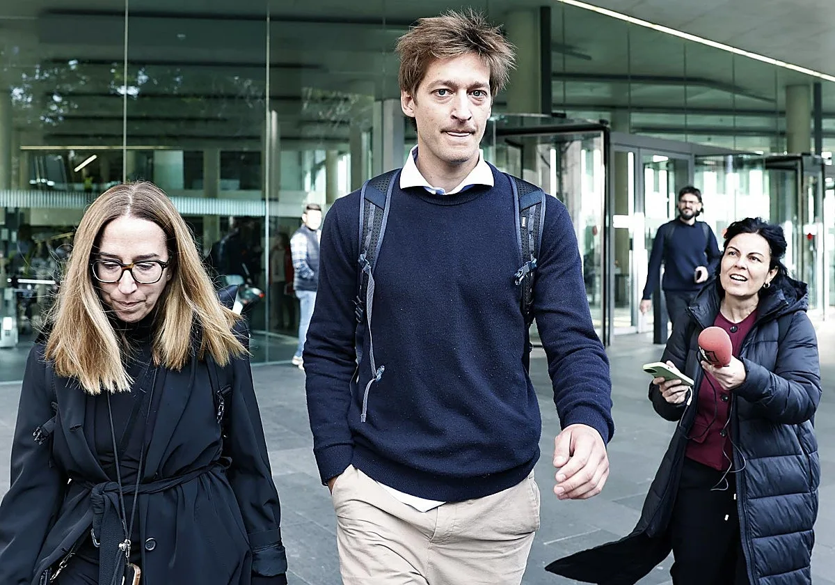 El juez lleva al banquillo al fundador de Glovo tras años de sentencias por los falsos autónomos